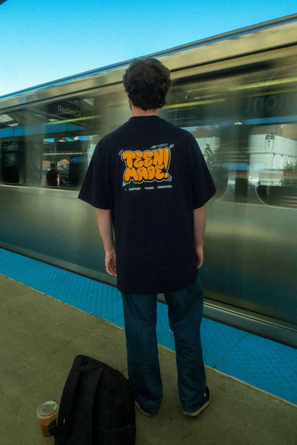 "I SUPPORT YOUNG CREATIVES" T-Shirt